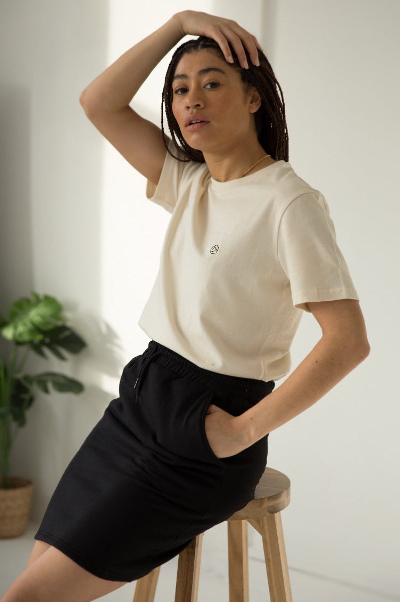 DRAWSTRING SWEAT SKIRT IN BLACK